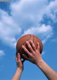 棒球与城市房地产业球场周边的豪华公寓如何利用比赛日景观定价