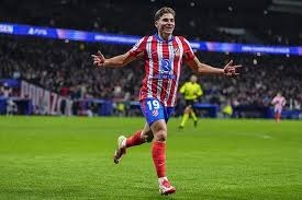 精彩！阿瑙托维奇禁区外凌空抽射破门，半决赛又是米兰德比